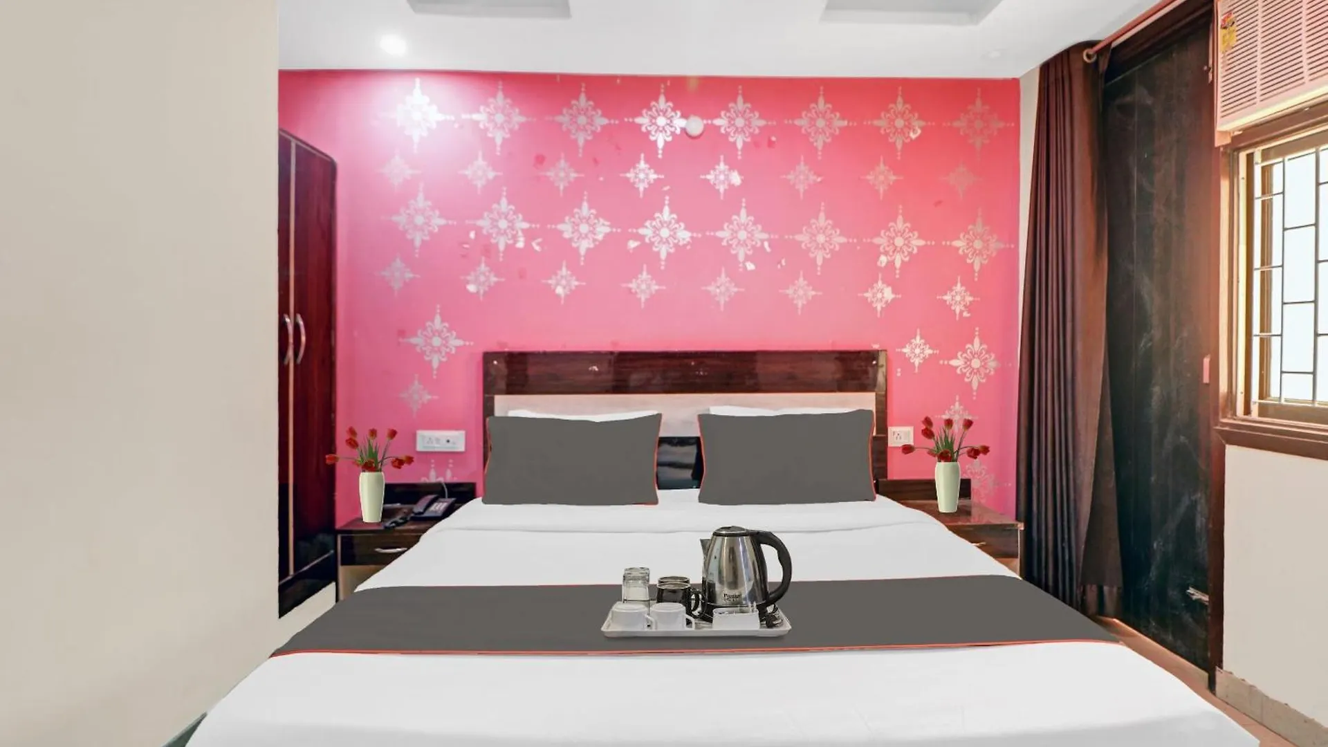 Hotel O Lotus New Delhi 3*,