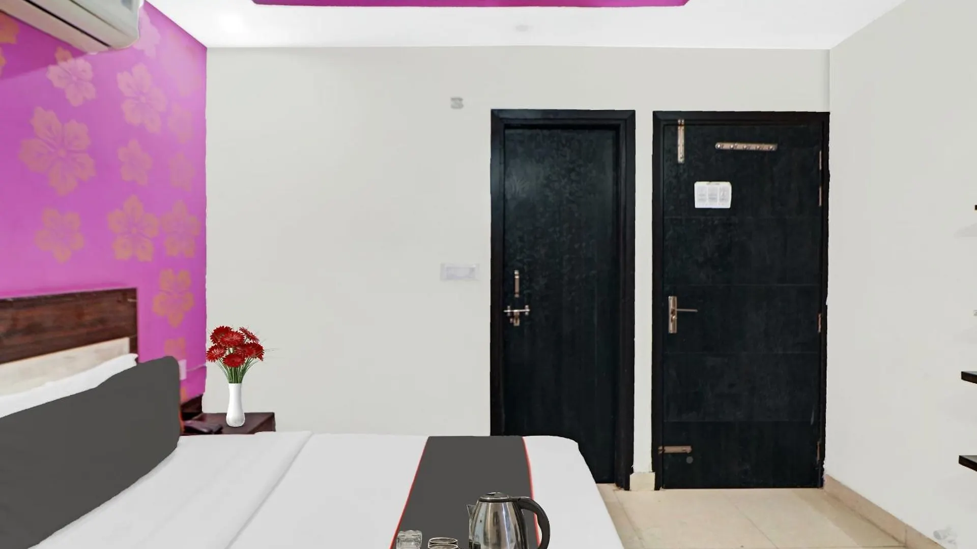 Hotel O Lotus New Delhi 3*,  India
