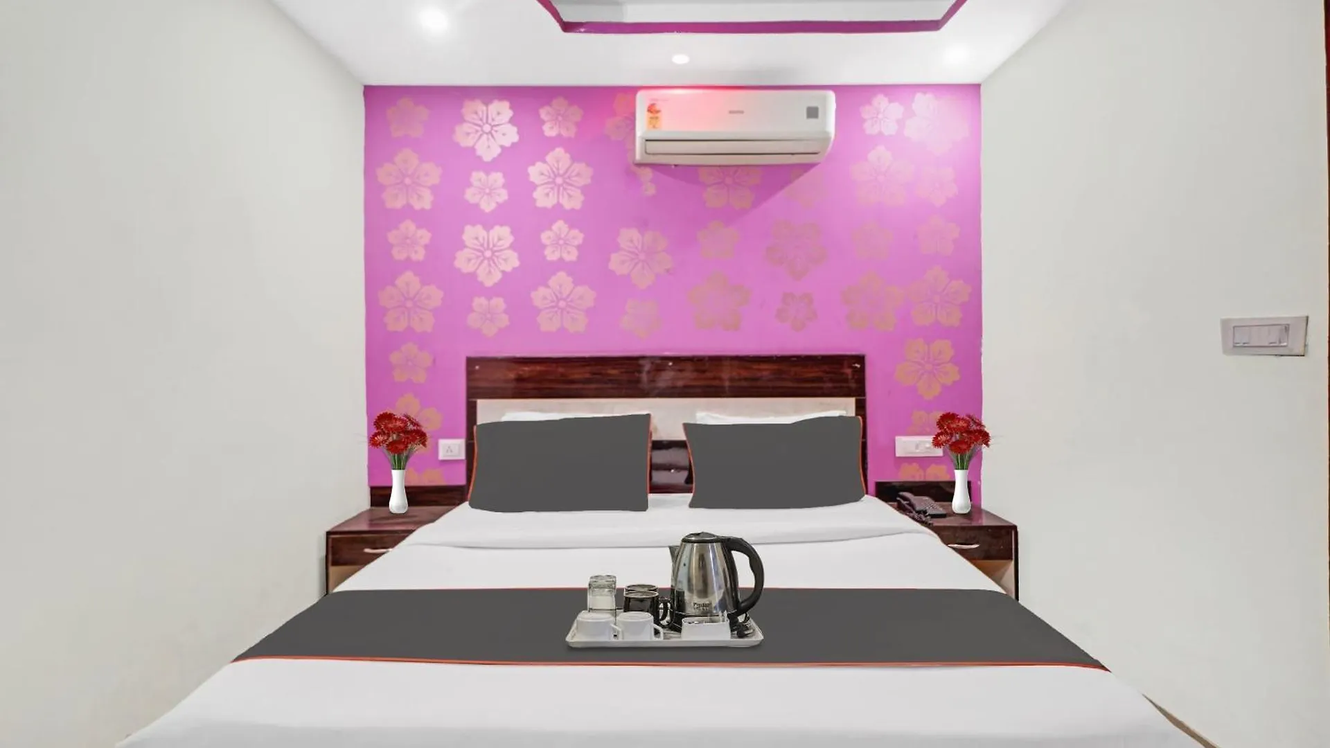 Hotel O Lotus New Delhi